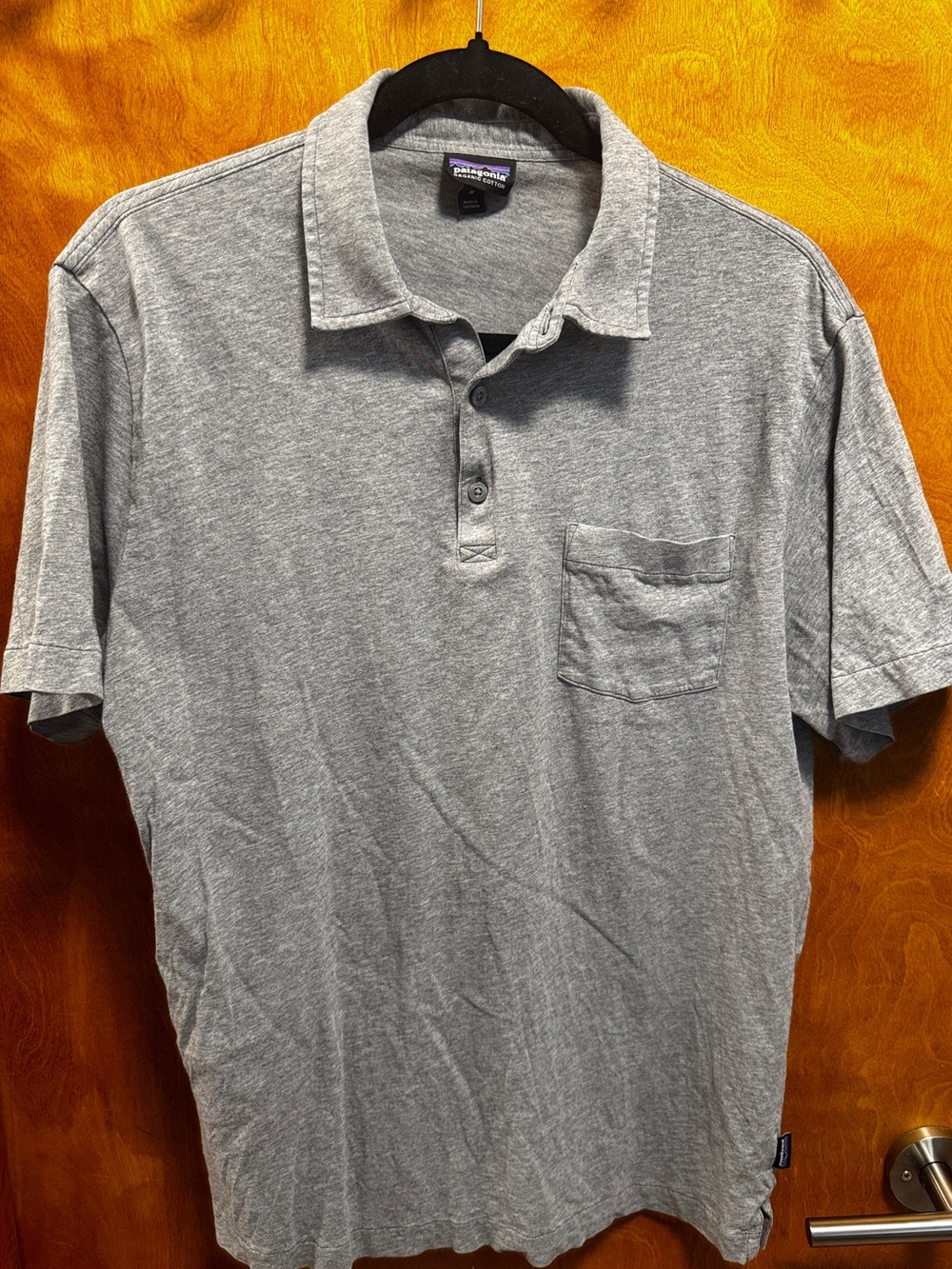 Patagonia Men's Grey Polo Shirt with Chest Pocket Mens size Medium